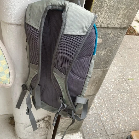 Kathmandu backpack - Picture 2 of 6